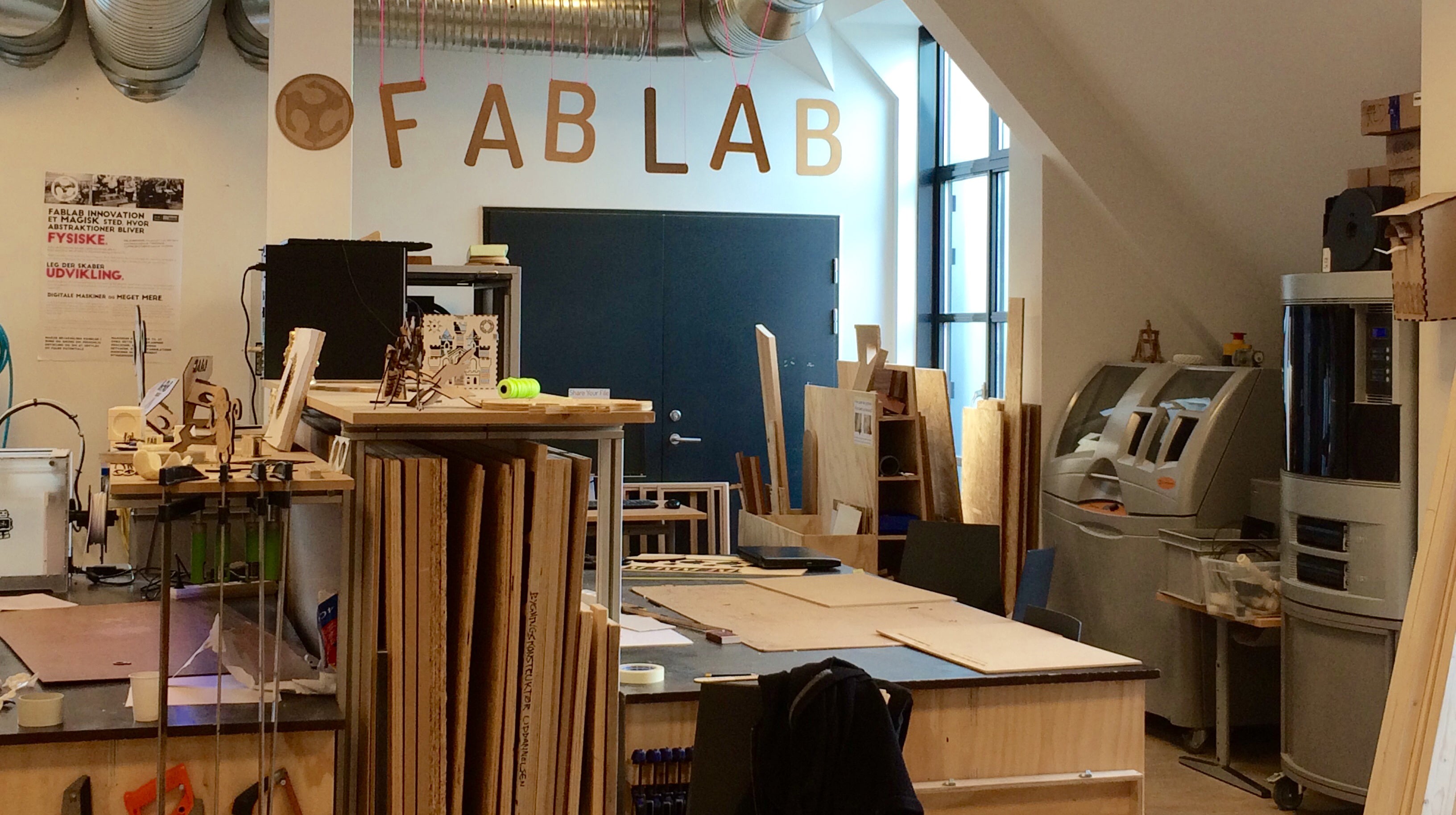 Every Fab Lab needs a laser engraver – Monport ca